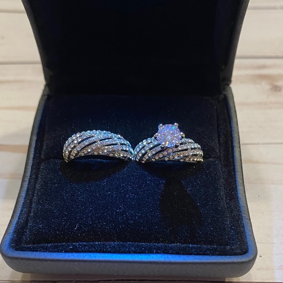 Jewelry - White Sapphire Wedding Ring Set